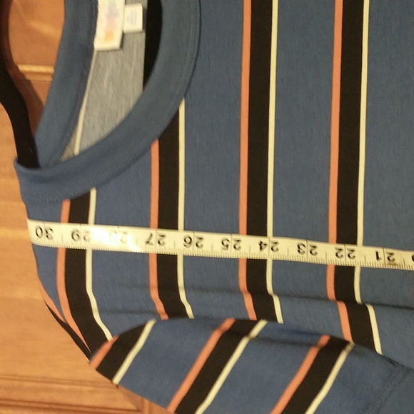 LuLaRoe woman's size XL short sleeve tunic-NWT - Picture 6 of 11